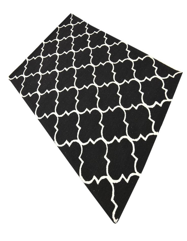 Detail image of  5' 1 x 8' Luna Rug