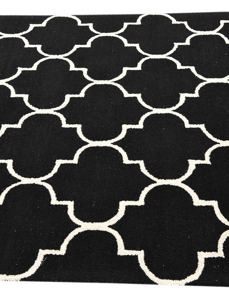 Detail image of  5' 1 x 8' Luna Rug