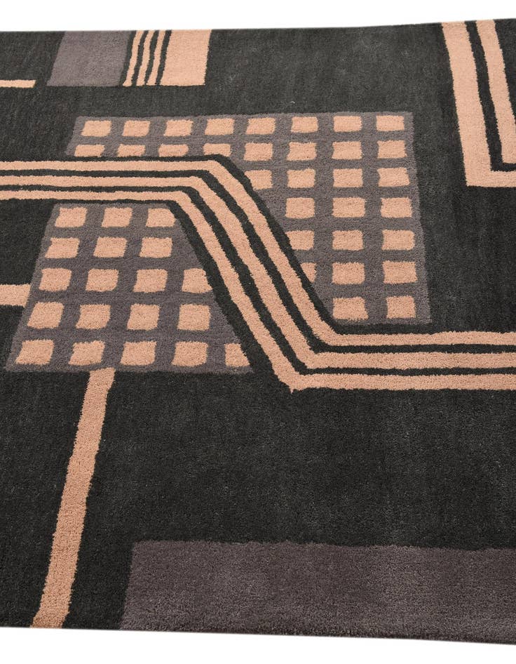 Detail image of  5' x 7' 11 Luna Rug