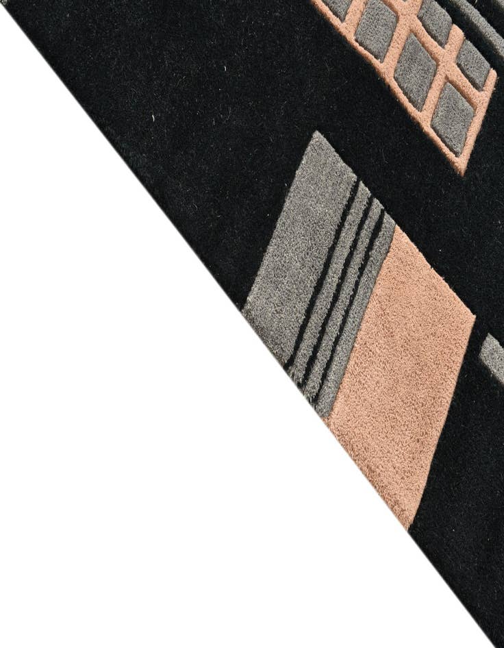 Detail image of  5' 1 x 7' 11 Luna Rug