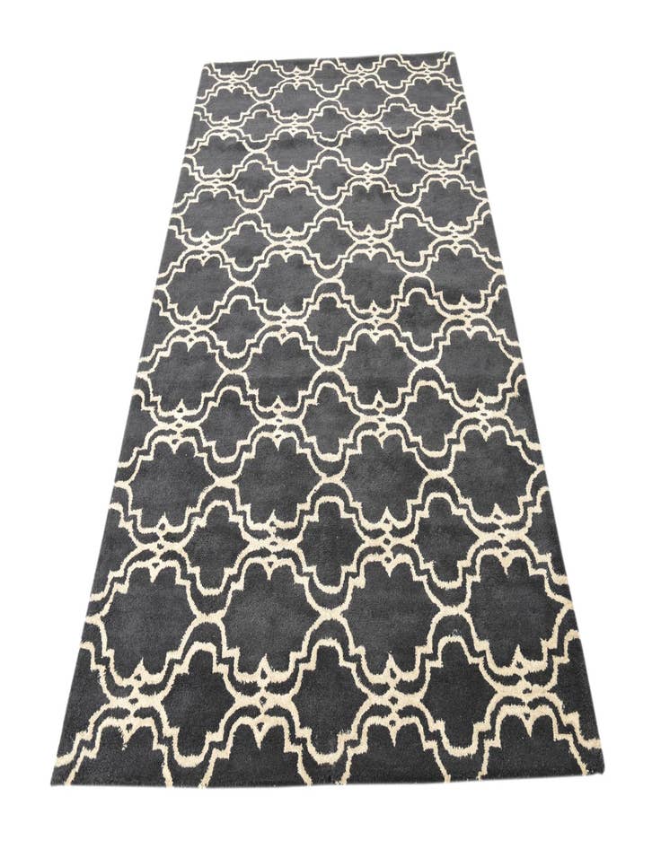 Detail image of  5' 1 x 8' Luna Rug