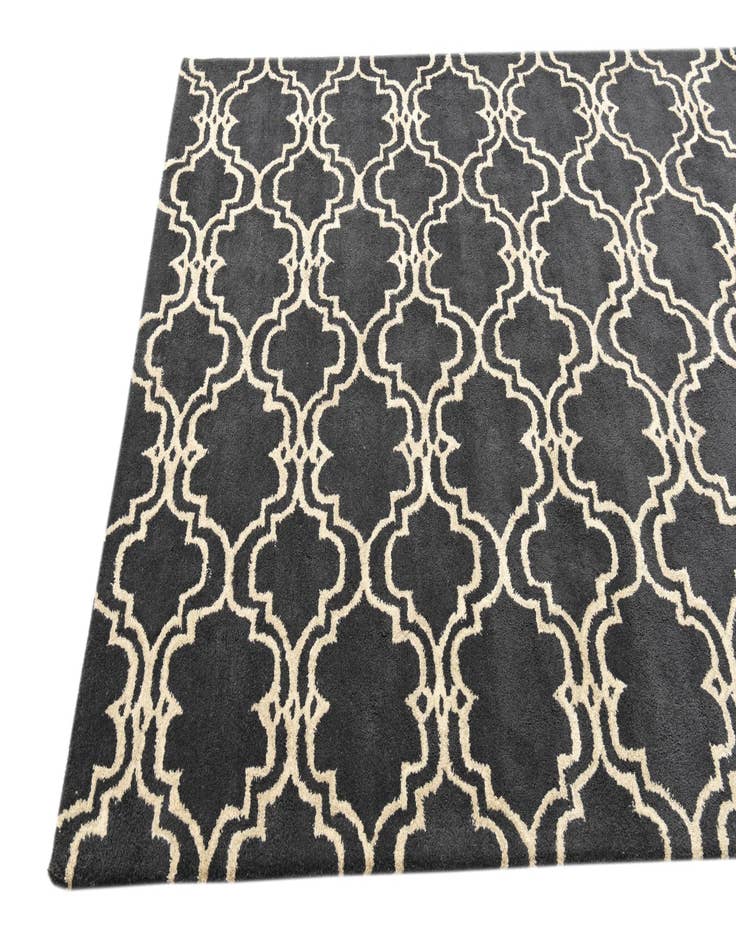 Detail image of  5' 1 x 8' Luna Rug