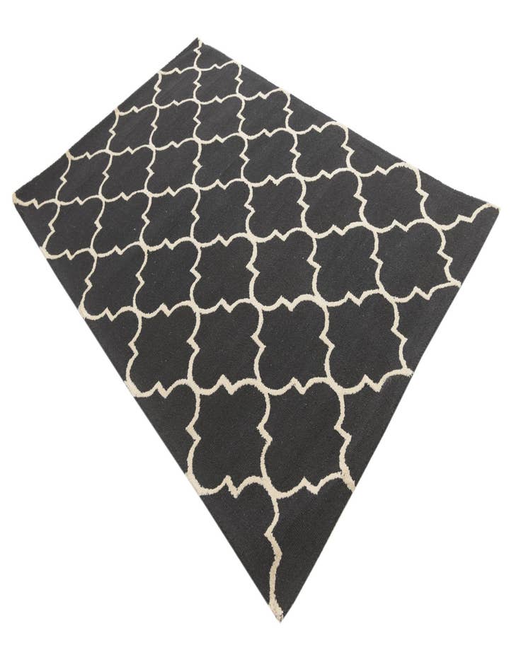 Detail image of  5' 1 x 8' Luna Rug
