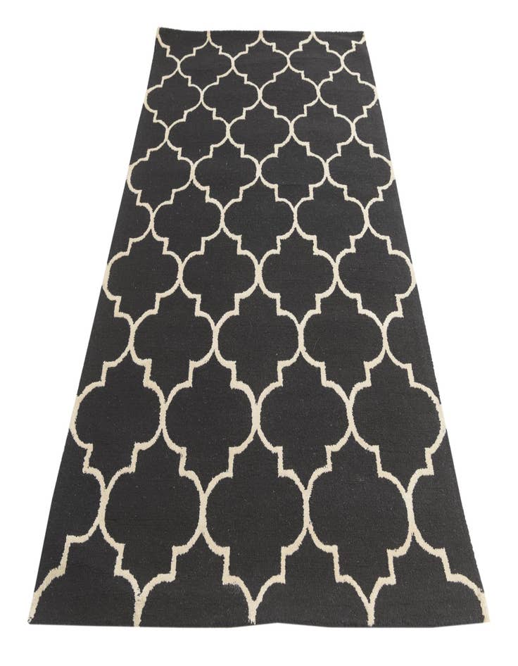 Detail image of  5' 1 x 8' Luna Rug