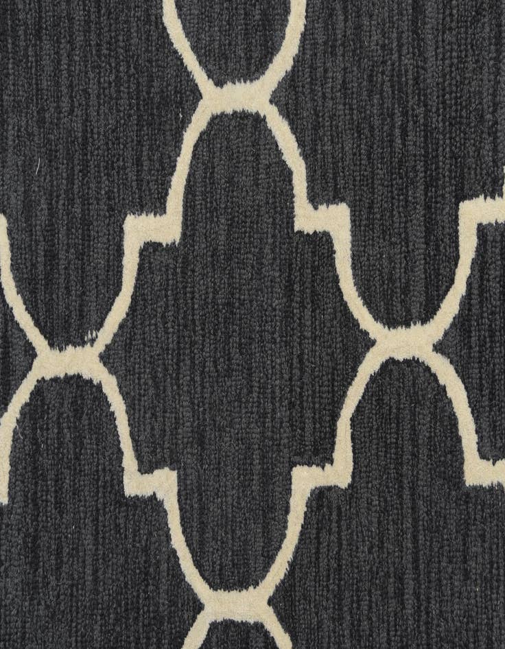 Detail image of  5' 1 x 8' Luna Rug