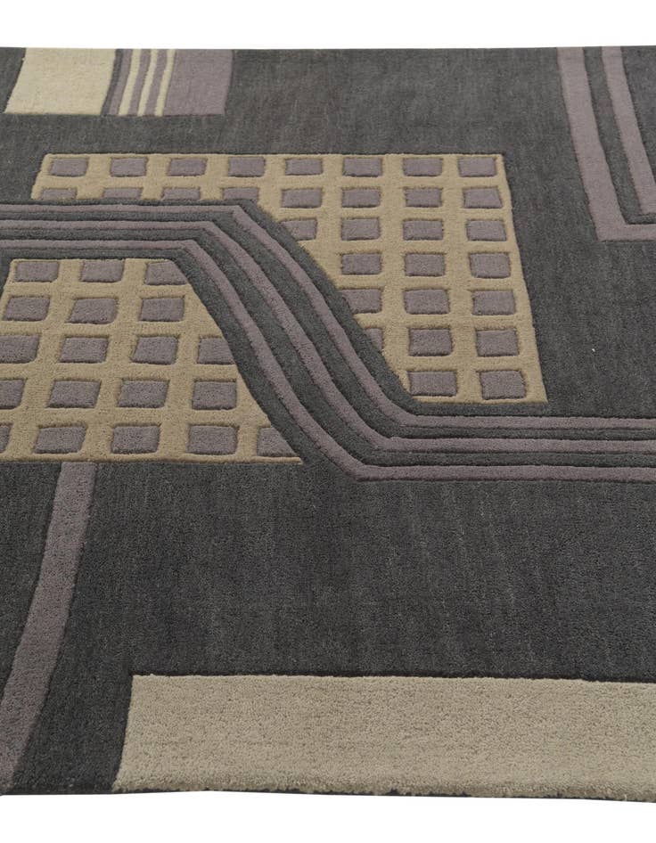 Detail image of  5' 1 x 8' Luna Rug