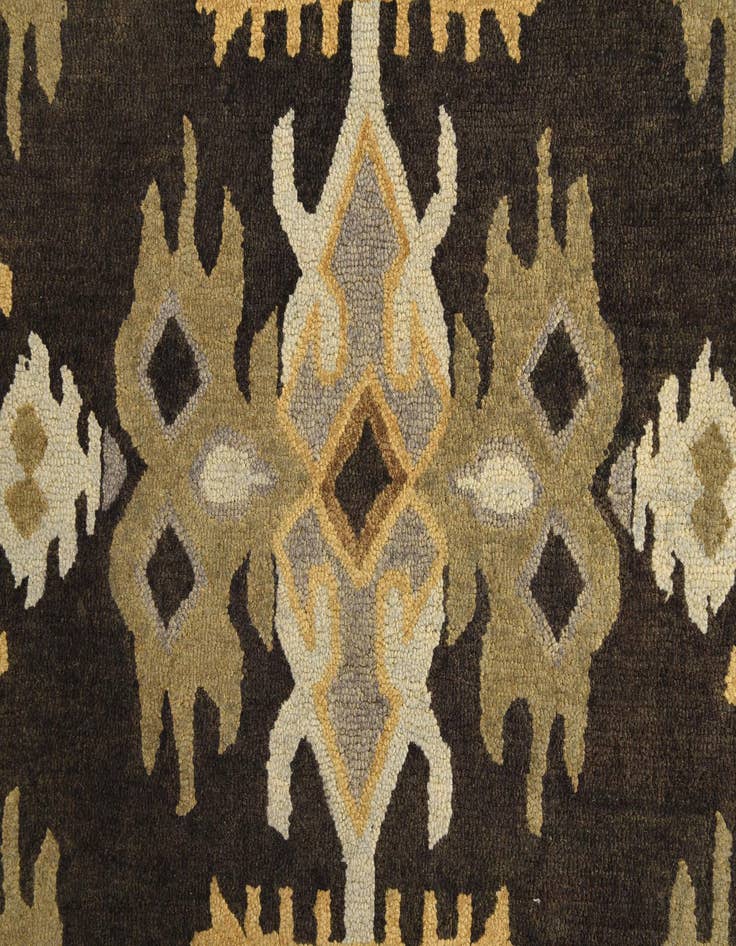 Detail image of  8' x 9' 10 Luna Rug