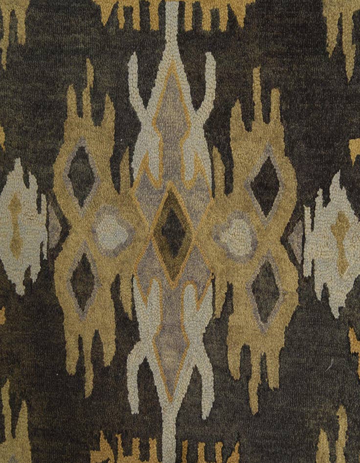 Detail image of  8' x 10' Luna Wool Rug