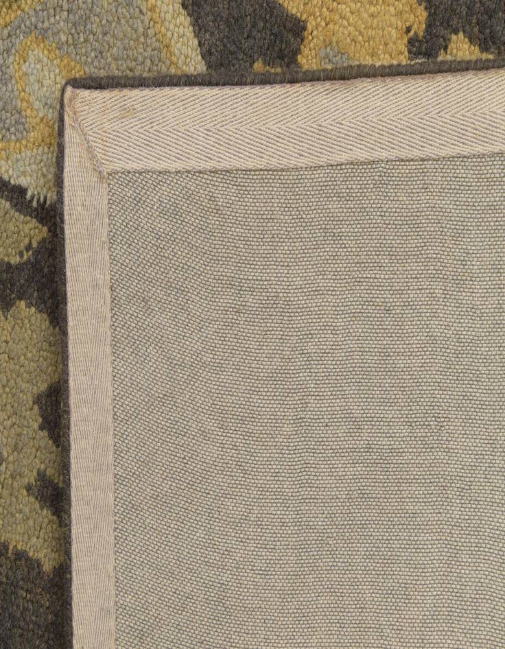 Detail image of  5' x 8' Luna Wool Rug