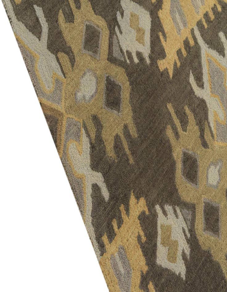 Detail image of  8' x 10' Luna Wool Rug