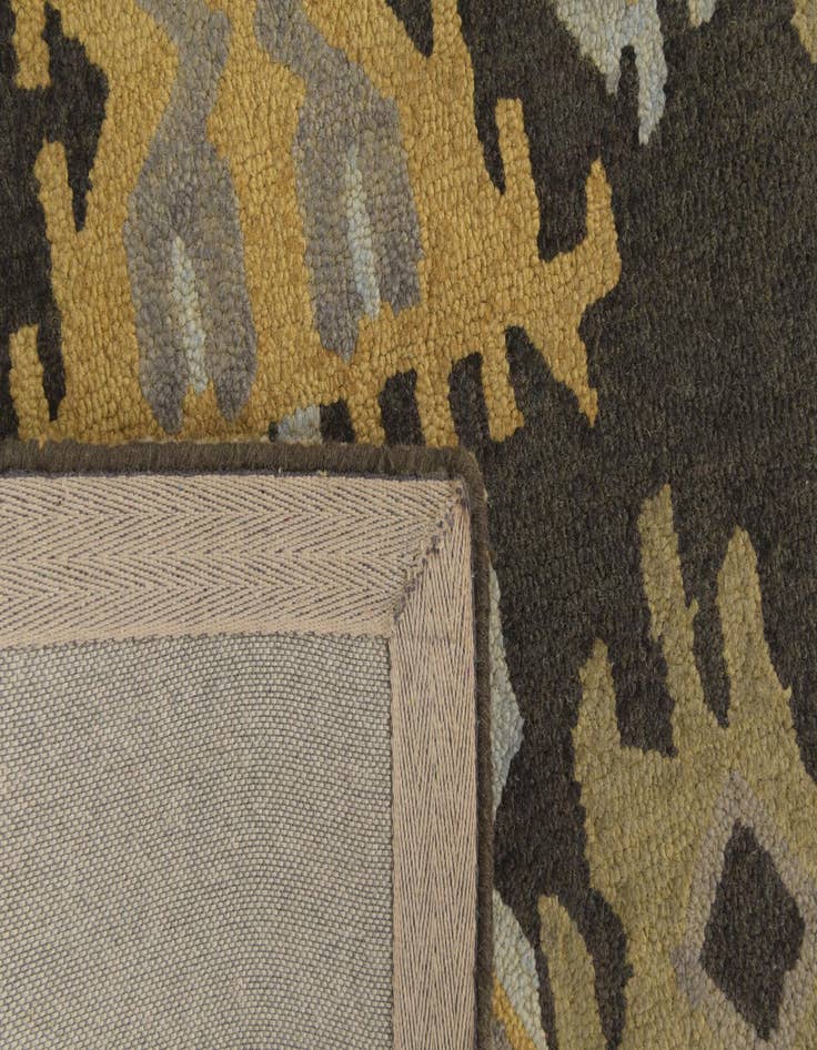 Detail image of  8' x 10' Luna Wool Rug