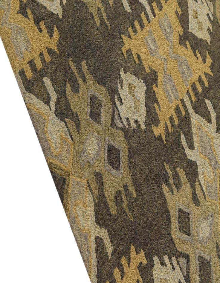 Detail image of  8' x 10' Luna Wool Rug