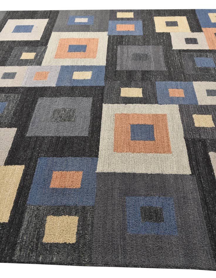 Detail image of  8' x 10' 1 Luna Rug