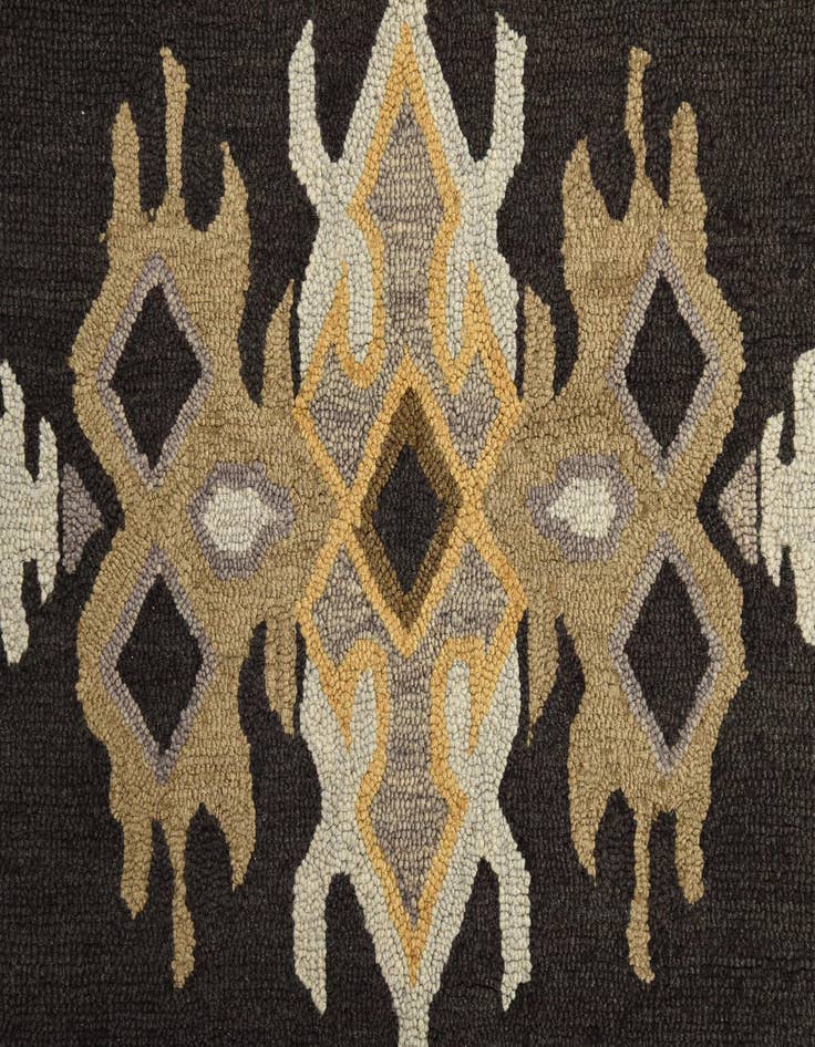 Detail image of  5' x 8' Luna Wool Rug