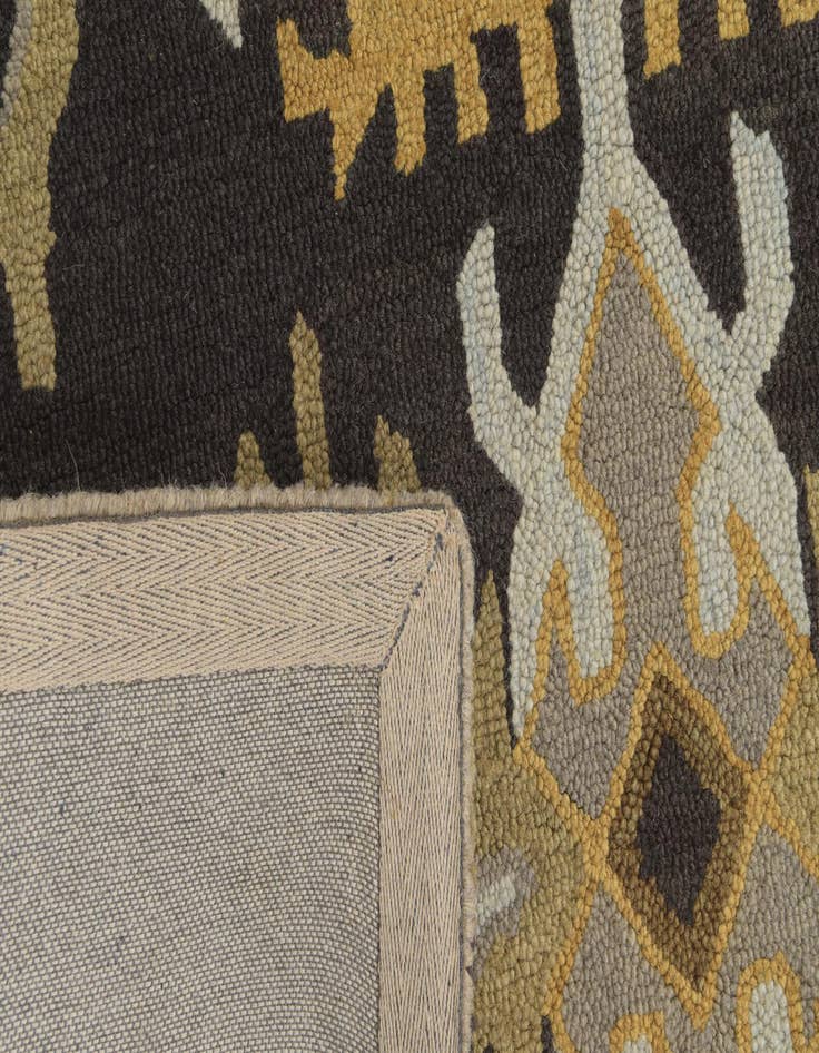 Detail image of  5' x 7' 10 Luna Wool Rug