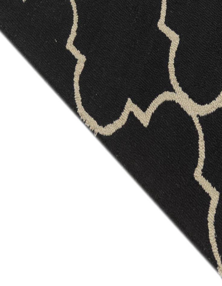 Detail image of  5' x 7' 10 Luna Wool Rug