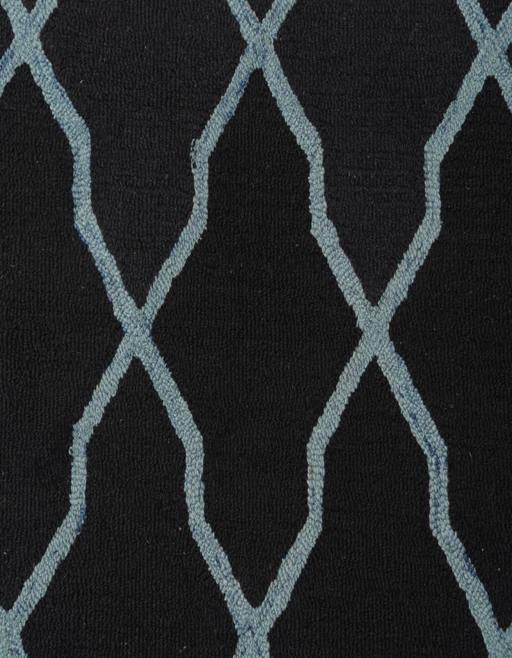 Detail image of  5' 1 x 8' Luna Wool Rug