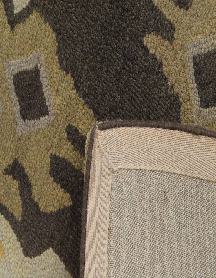 Detail image of  5' 1 x 8' Luna Wool Rug