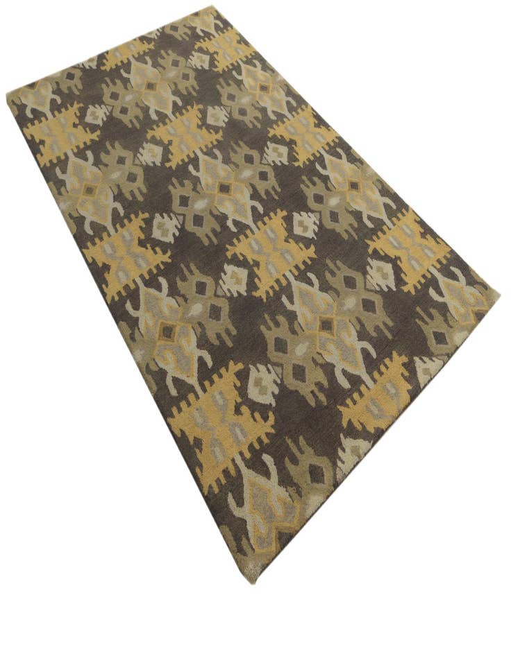 Detail image of  5' x 8' Luna Wool Rug