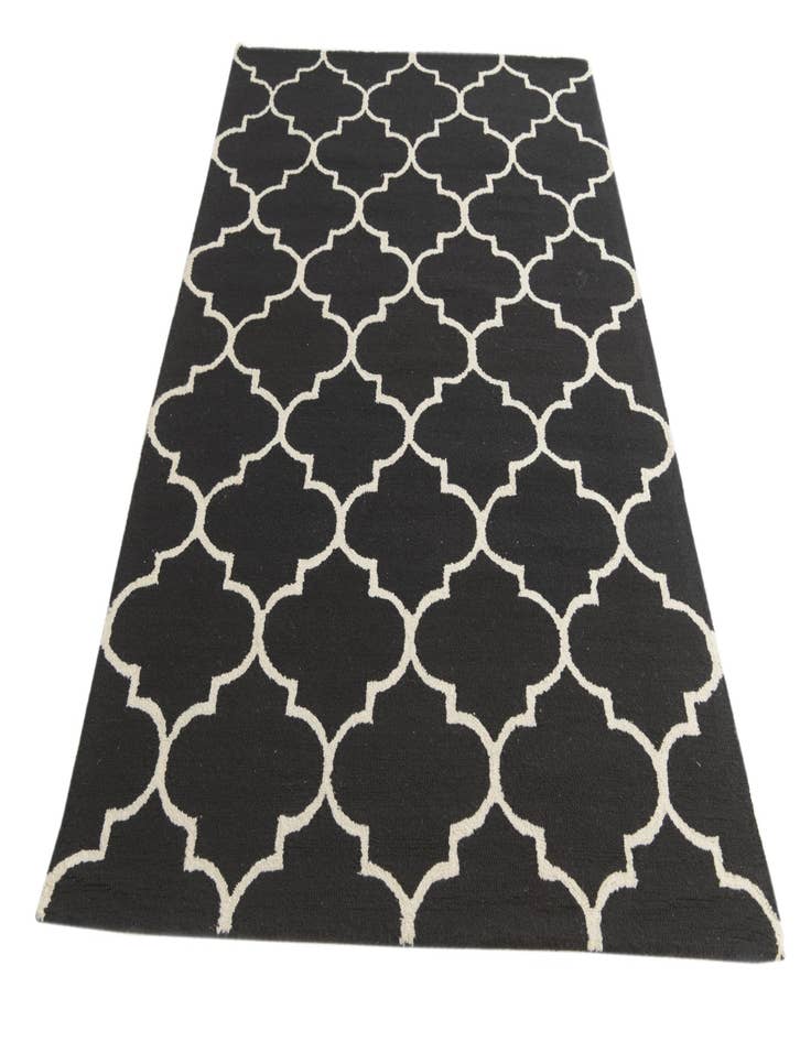 Detail image of  5' 2 x 8' Luna Wool Rug