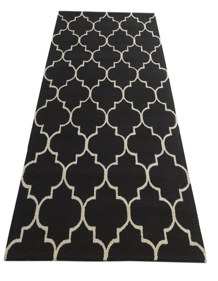 Detail image of  5' 1 x 8' Luna Wool Rug