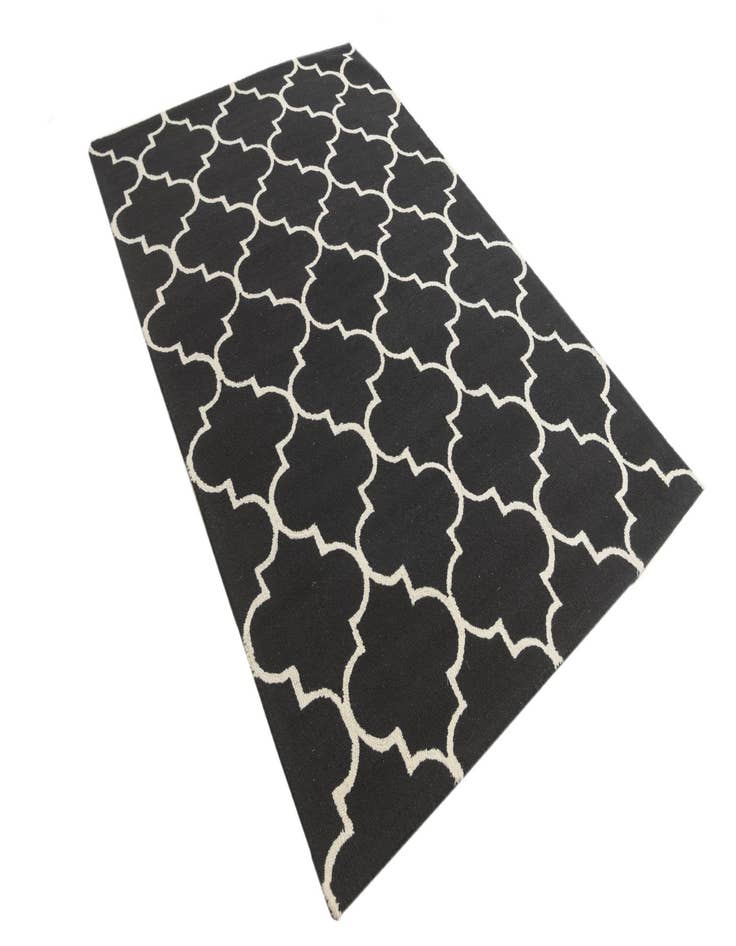 Detail image of  5' 1 x 8' Luna Wool Rug