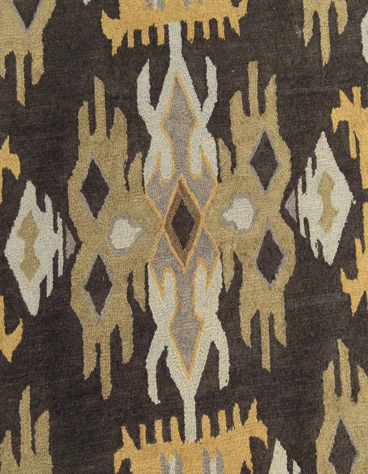 Detail image of  5' x 8' Luna Wool Rug