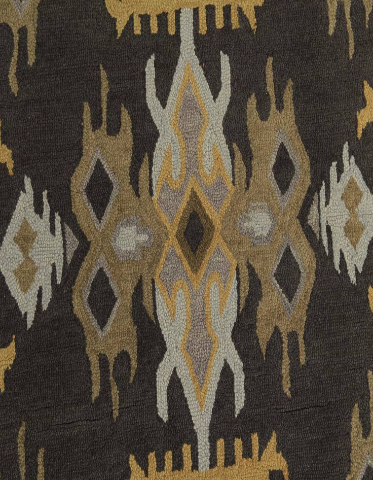 Detail image of  5' x 8' Luna Wool Rug