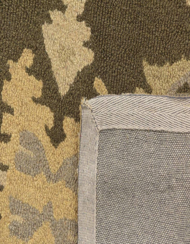 Detail image of  5' 1 x 8' Luna Wool Rug