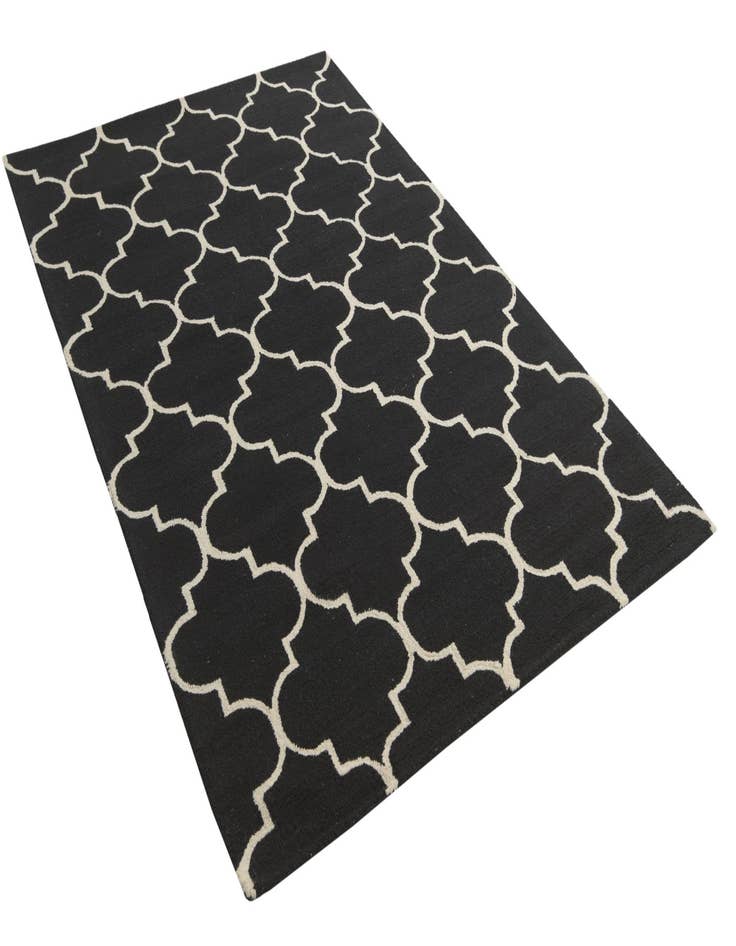 Detail image of  5' 1 x 8' Luna Wool Rug