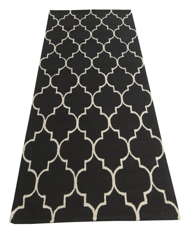 Detail image of  5' 1 x 8' Luna Wool Rug