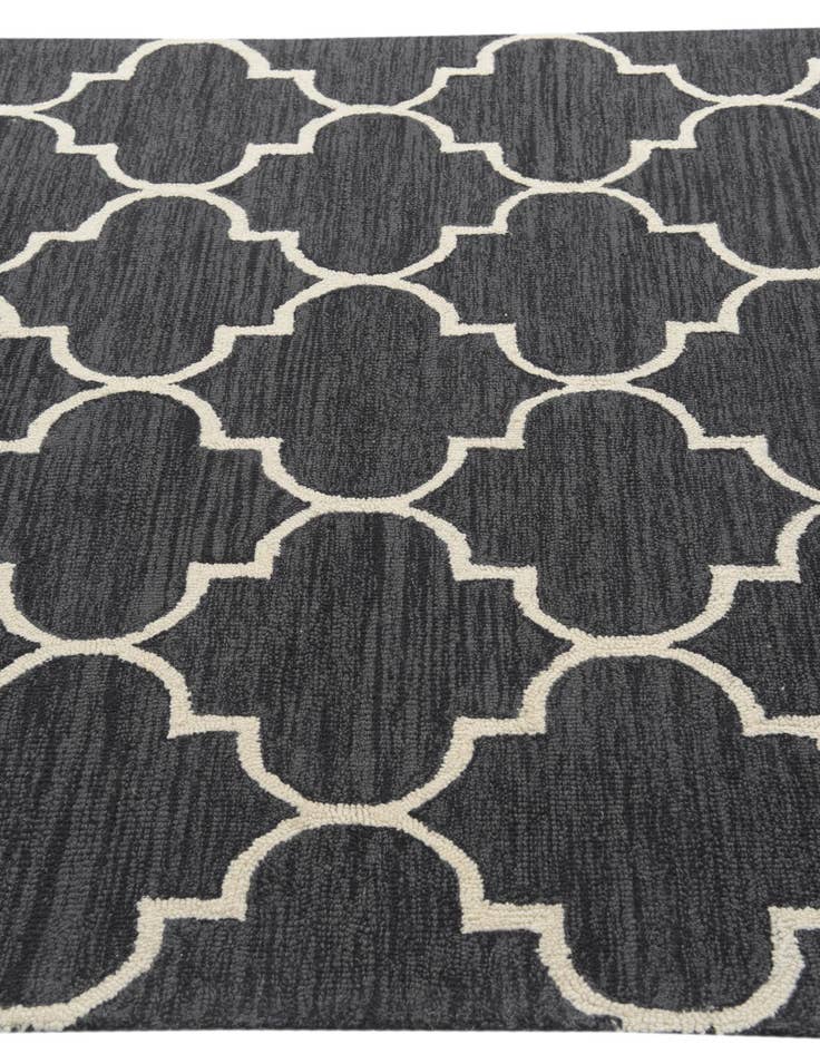 Detail image of  5' 1 x 8' Luna Wool Rug