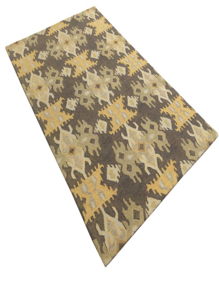 Detail image of  5' 1 x 8' Luna Wool Rug