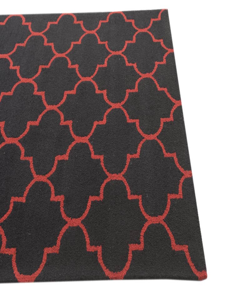 Detail image of  5' 1 x 8' 1 Luna Wool Rug