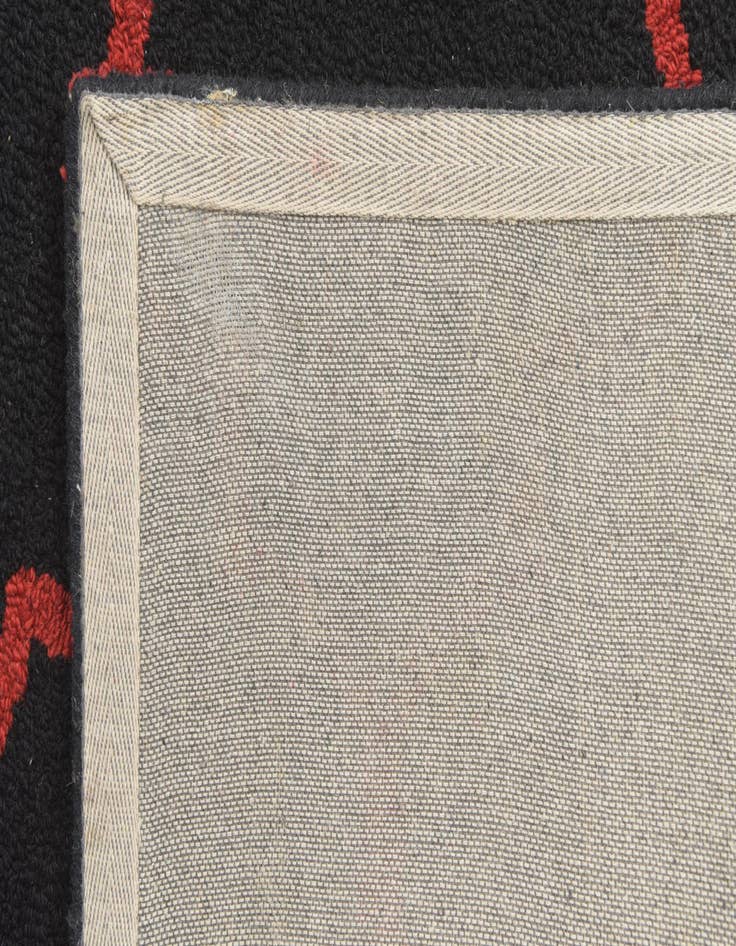 Detail image of  5' 1 x 8' 1 Luna Wool Rug