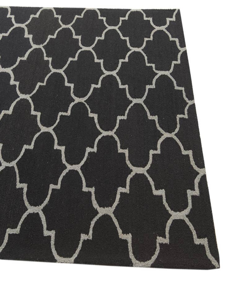 Detail image of  5' 1 x 8' Luna Wool Rug