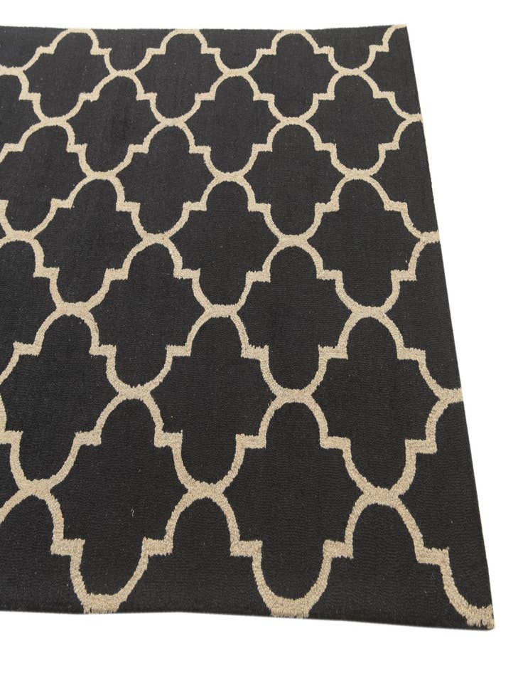 Detail image of  5' x 8' Luna Wool Rug