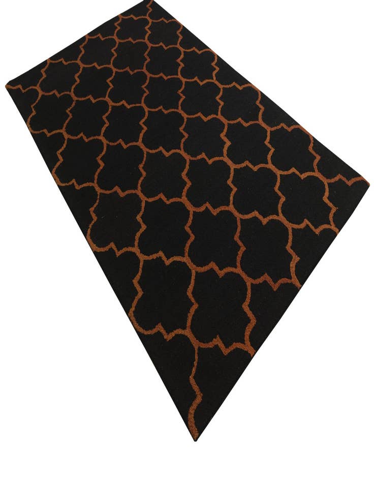 Detail image of  5' x 8' 1 Luna Wool Rug