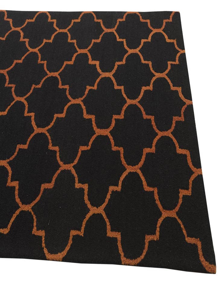 Detail image of  5' x 8' 1 Luna Wool Rug