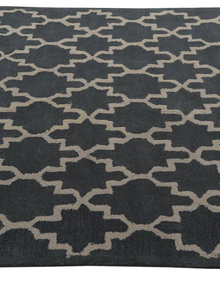 Detail image of  5' x 8' Luna Wool Rug