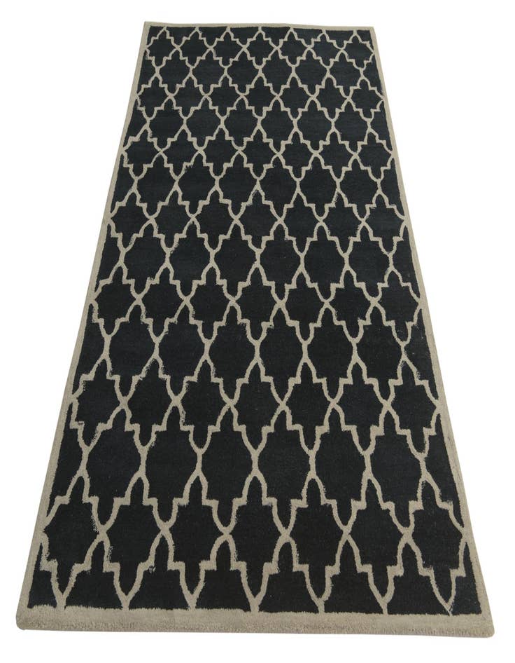 Detail image of  5' 1 x 8' Luna Wool Rug