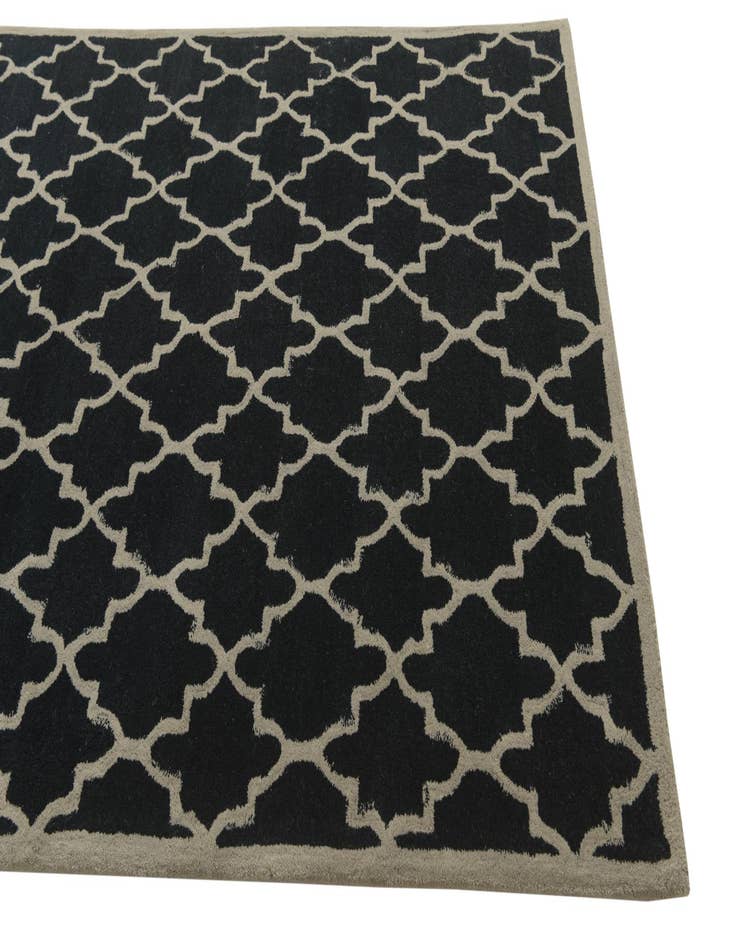 Detail image of  5' 1 x 8' Luna Wool Rug