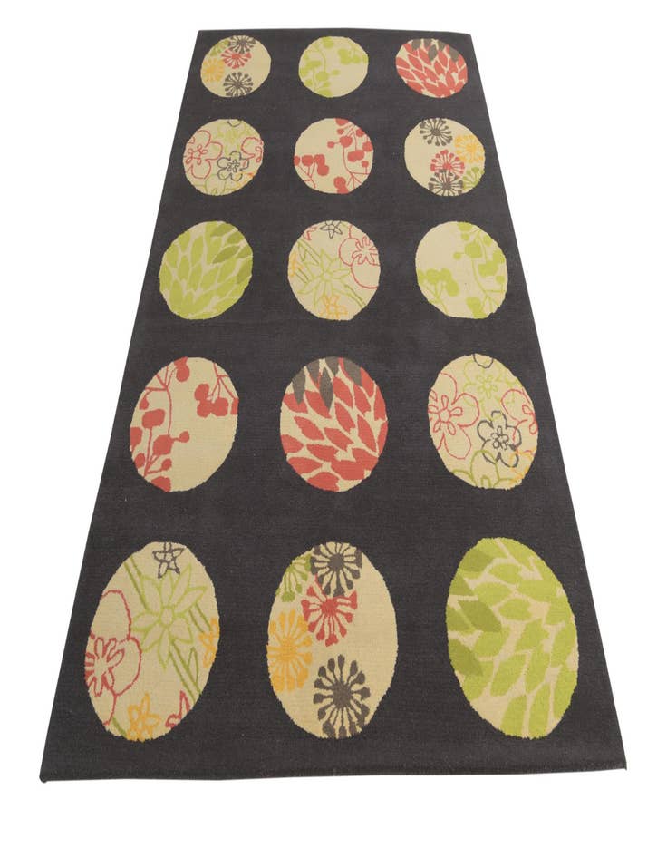 Detail image of  5' x 8' Luna Wool Rug