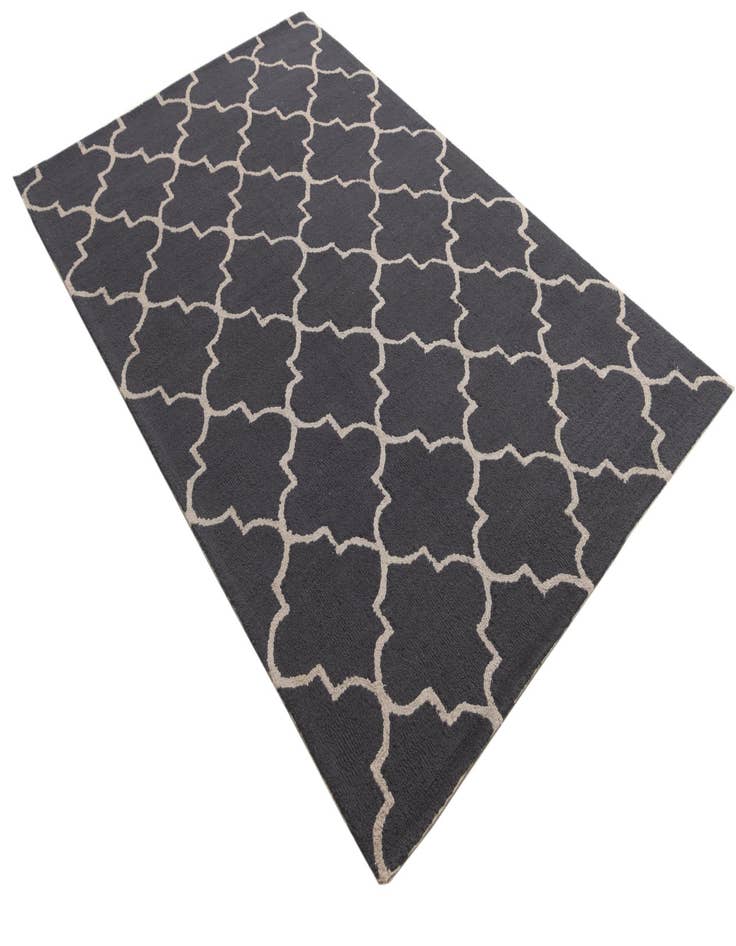 Detail image of  5' x 8' Luna Wool Rug