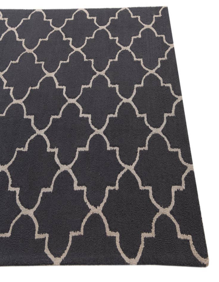 Detail image of  5' x 8' Luna Wool Rug