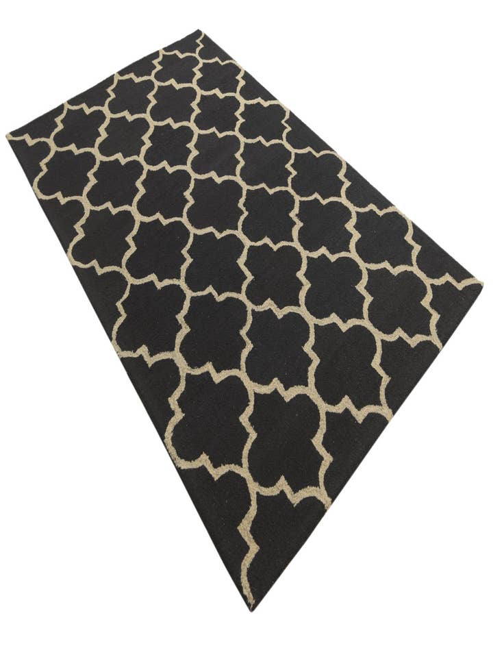 Detail image of  5' x 8' 1 Luna Wool Rug