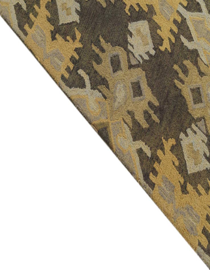 Detail image of  8' x 10' Luna Wool Rug