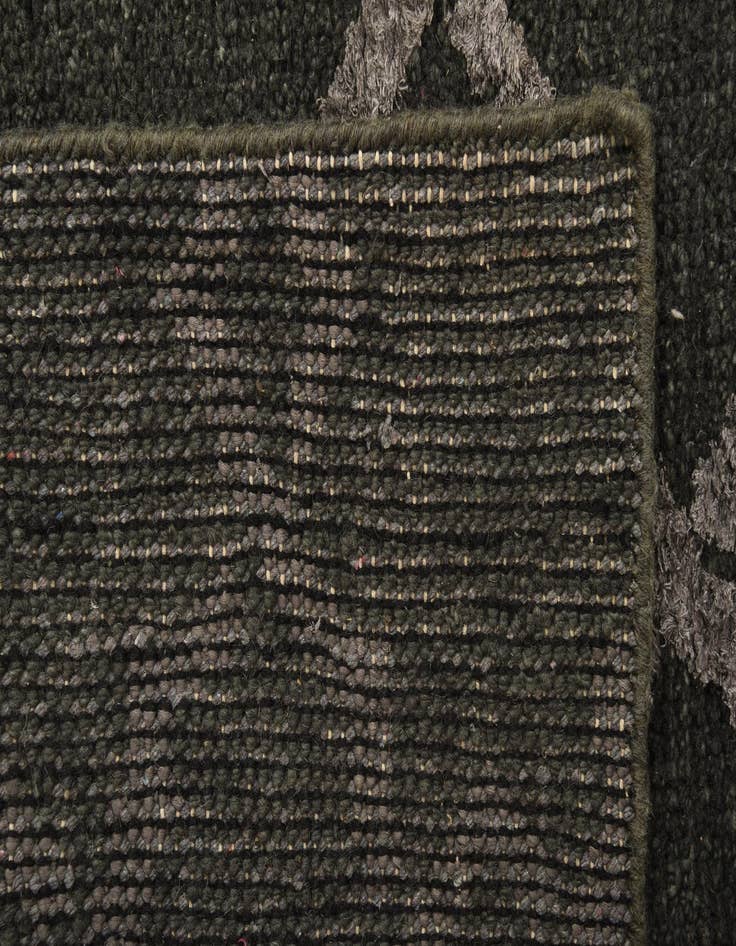 Detail image of  5' 9 x 8' 10  Hand Knotted Luna Rug