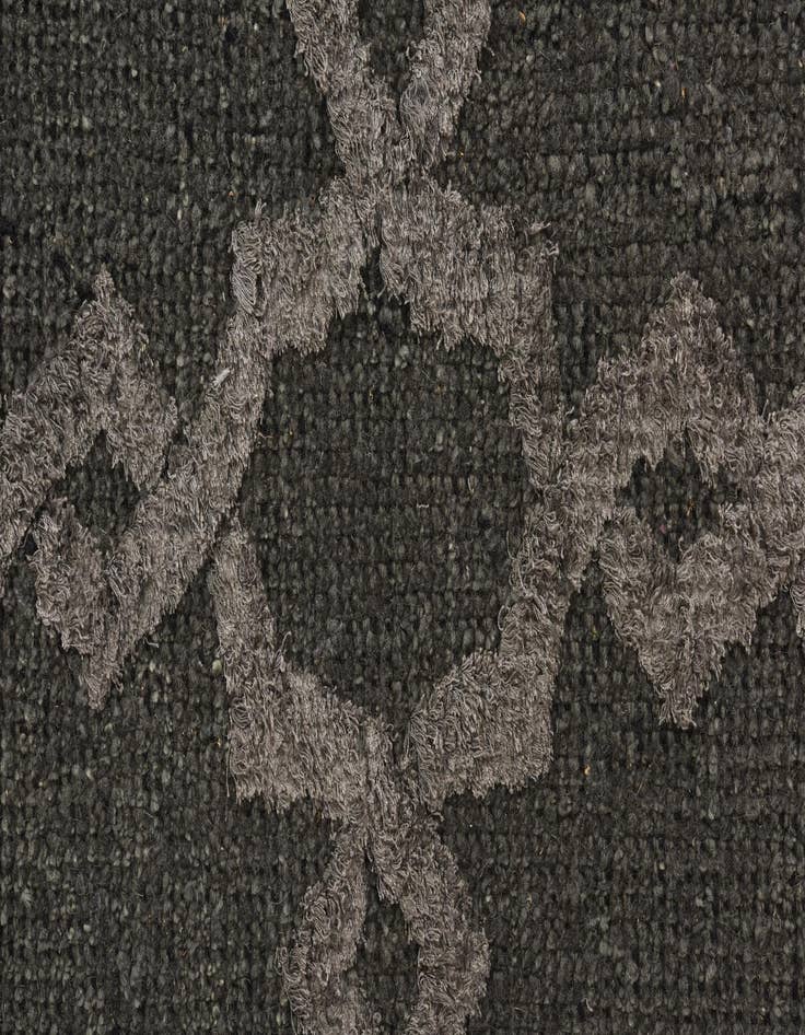 Detail image of  8' x 10'  Hand Knotted Luna Rug