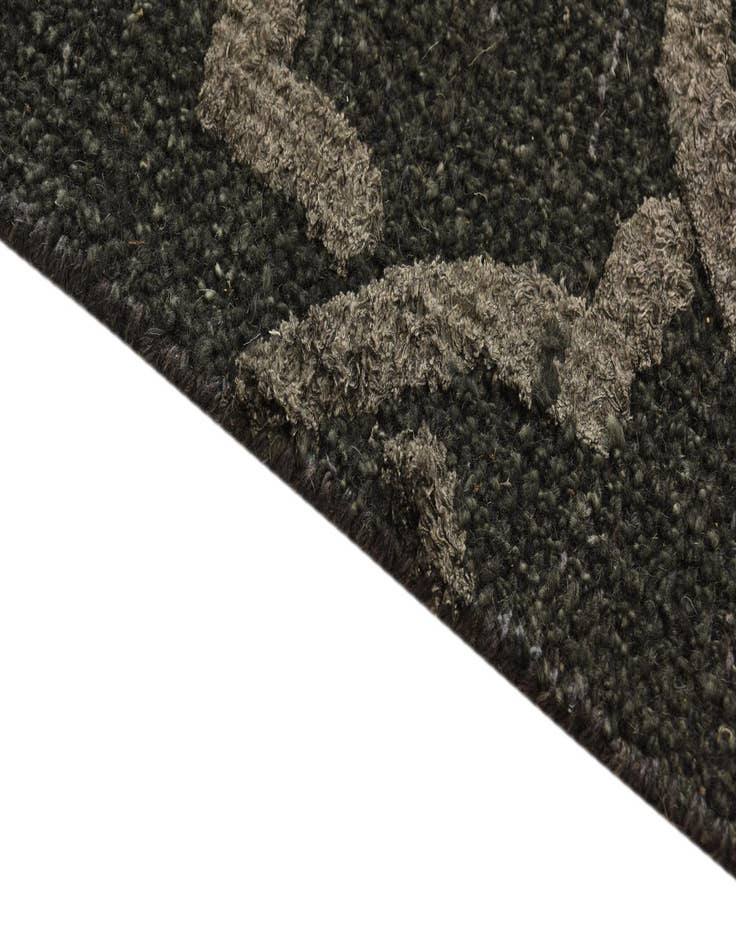 Detail image of  8' x 9' 9  Hand Knotted Luna Rug